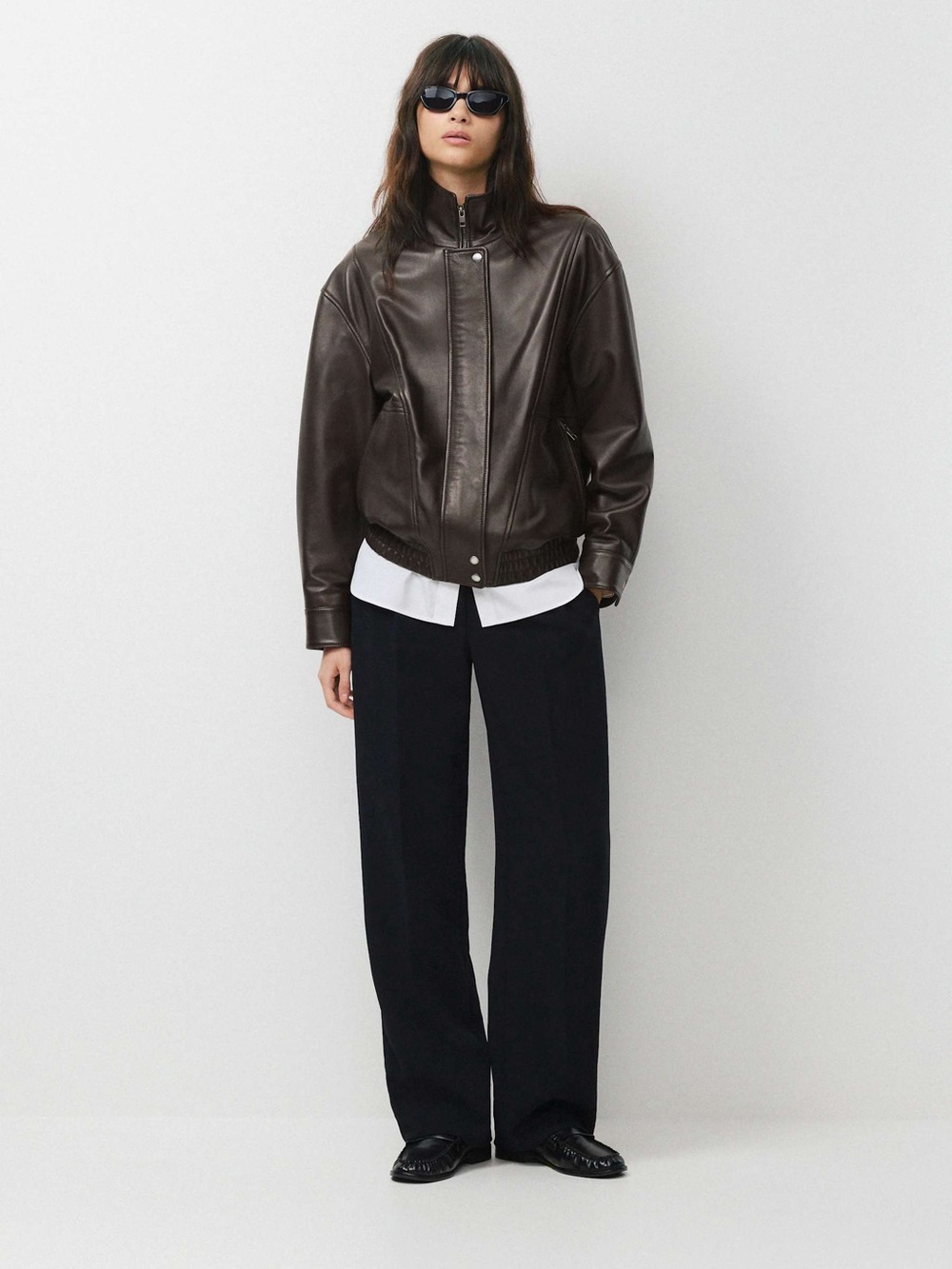 Aritzia The Effortless Pant Lo-Rise Crepette Trouser Bottoms Wide Leg Black